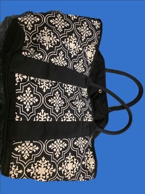 4/$67 Deal! Black and White Geometric Floral Tote